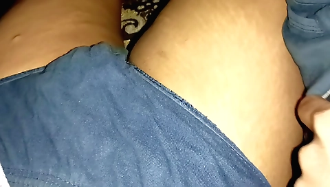 Indian porn video of a beautiful girl doing a sexy dance