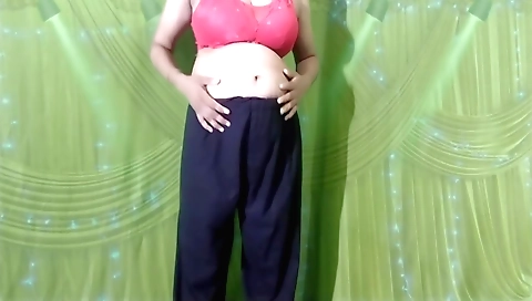 Amateur stepmom fucks her stepson with a dirty talk