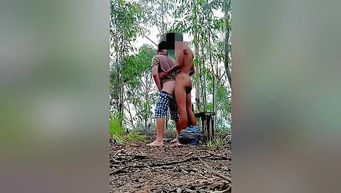 Indian girl gets her pussy licked by a guy on dating app