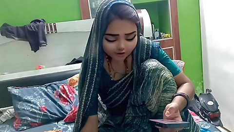 Sexy indian solo amateur female with a big booty takes cock