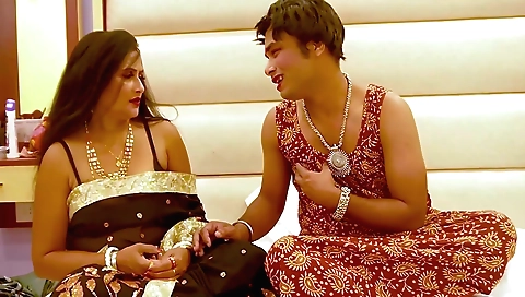 Brunette milf with large boobs enjoys a great sex affair