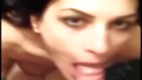 Indian teens with beautiful curves and mouths on each other