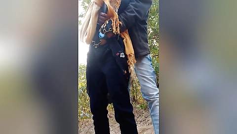 Hot amateur indian video with guy friend ke sath jangle