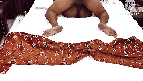 Wife and husband fuck in the kitchen on a large penis