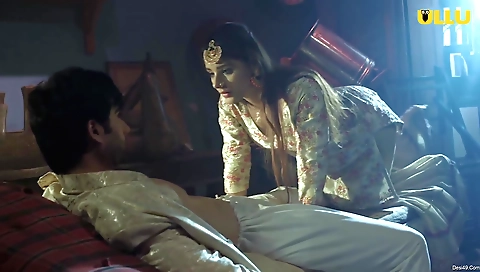 Brunette babe in stockings and stockings gets her booty rubbed