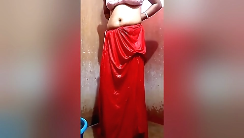 Dasi housewife enjoys the bathroom in an amateur porn video