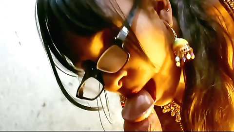 Hot amateur brunette hair and a hairy butt in the car