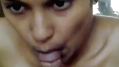 Indian babe 18+ shows off her hairy pussy in pov video