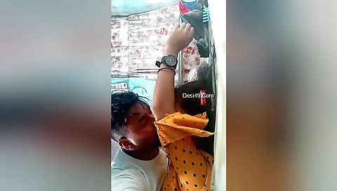 Amateur brunette chick with a nice ass and a beautiful face