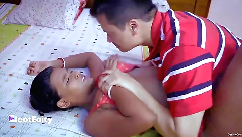 Brunette babe 18+ wears sexy outfit on her face and body 18+ video