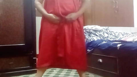 Busty chick gets a little bit wet in the solo video