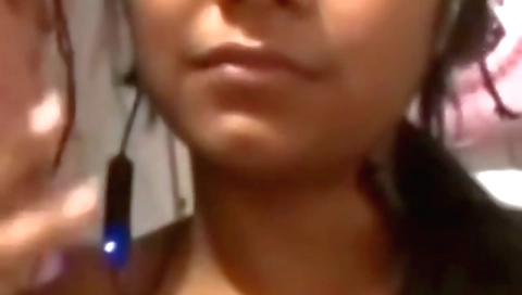 Indian woman with small tits and a nice bra is naked on webcam