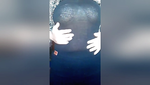 Indian solo video shows a hot amateur with a beautiful body