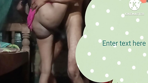 Indian girl with big ass is having sex in a homemade vid