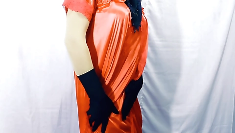 Indian girl with a nice body enjoys sex with her stepson