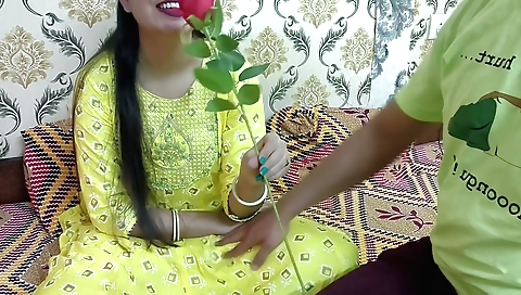 Indian teen has sex in a really hot homemade porn video