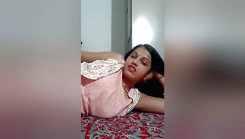 Indian solo brunette gets fucked in a pussy on the bed