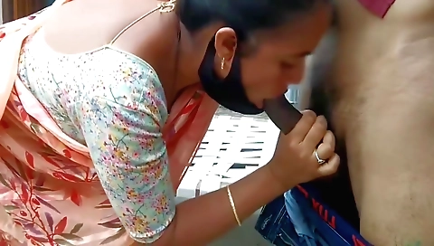 Indian girl gets fucked by her boss after a deep blowjob