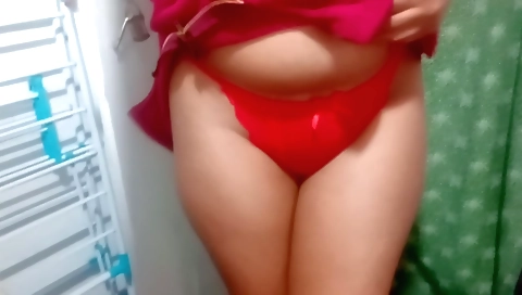 Chubby solo girl in leather trousers is stripping naked