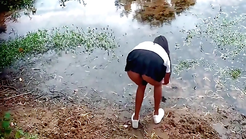 Stepsister Gets Her Tight Pussy Fucked Without A Condom In Paradise