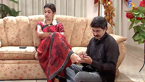 Beautiful foot fetish milf with a nice body and body pillow