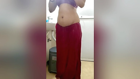 Bhabhi in her kitchen is making an amateur solo video