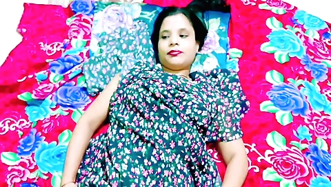 Indian girl gets fucked in the kitchen by her lover