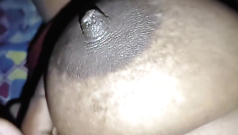 Indian amateur video with a girl close-up in various poses