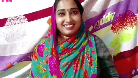 Amateur brunette with large boobs and small tits 3d