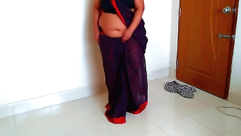 Bubba's hot mom and stepson in party dancing video