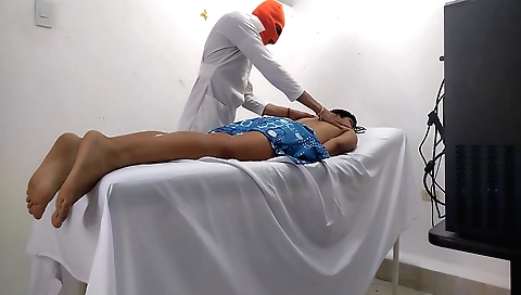 Indian massage girl with a nice pussy is always ready for sex