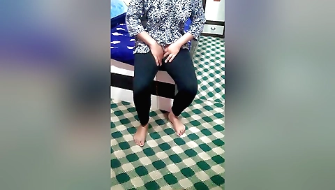 Indian girl with a nice ass rubs her clit and pussy