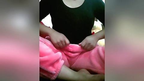 Indian solo female masturbating in bed with her shaved pussy