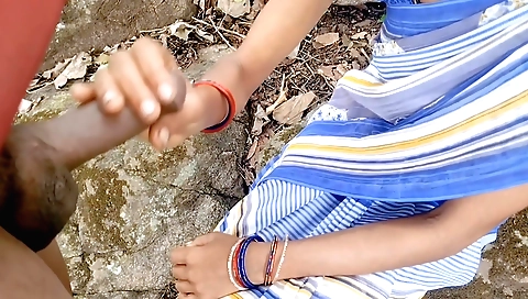 Indian girl sucks and gets pounded outdoors in the forest
