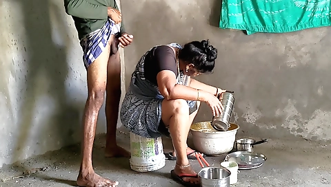 Mature indian mom gets fucked in her sexy lingerie