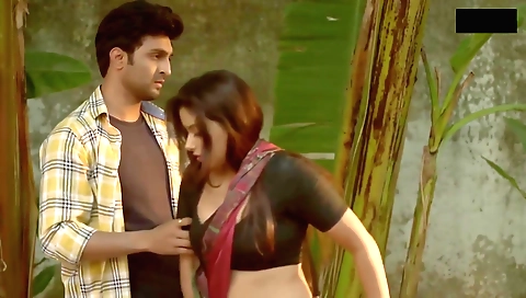 Indian milf with a great body is horny and wants a big dick