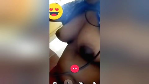 Indian amateur video with small boobs and sexy lips