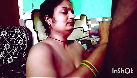 Amateur indian milf is riding her boyfriend's dick