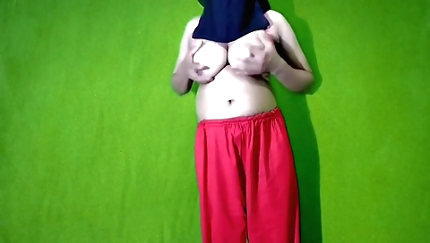 Indian hottie 18+ getting soaked in bathroom and masturbated