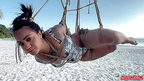 Indian girl in a sexy outfit is a true amateur fetish girl